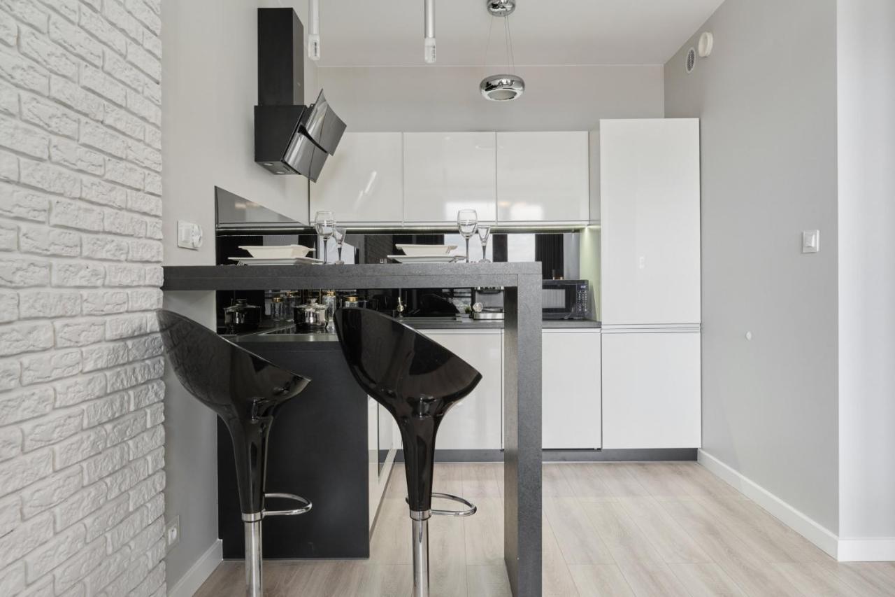 Odra Tower Apartment Center Of Wroclaw By Renters Prestige Экстерьер фото